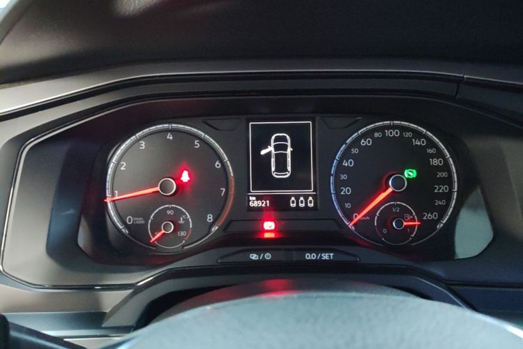 Volkswagen Polo 2020 car image #12