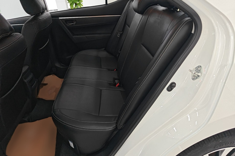 Toyota Corolla 2018 car image #19