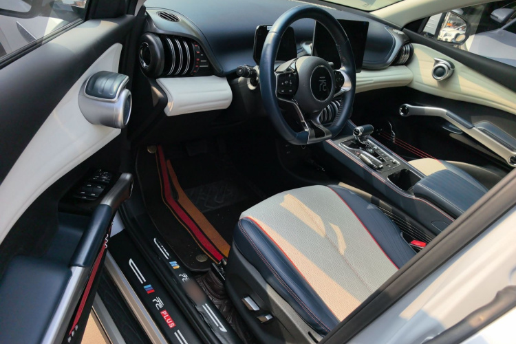 BYD Yuan Plus 2022 صورة سيارة #12