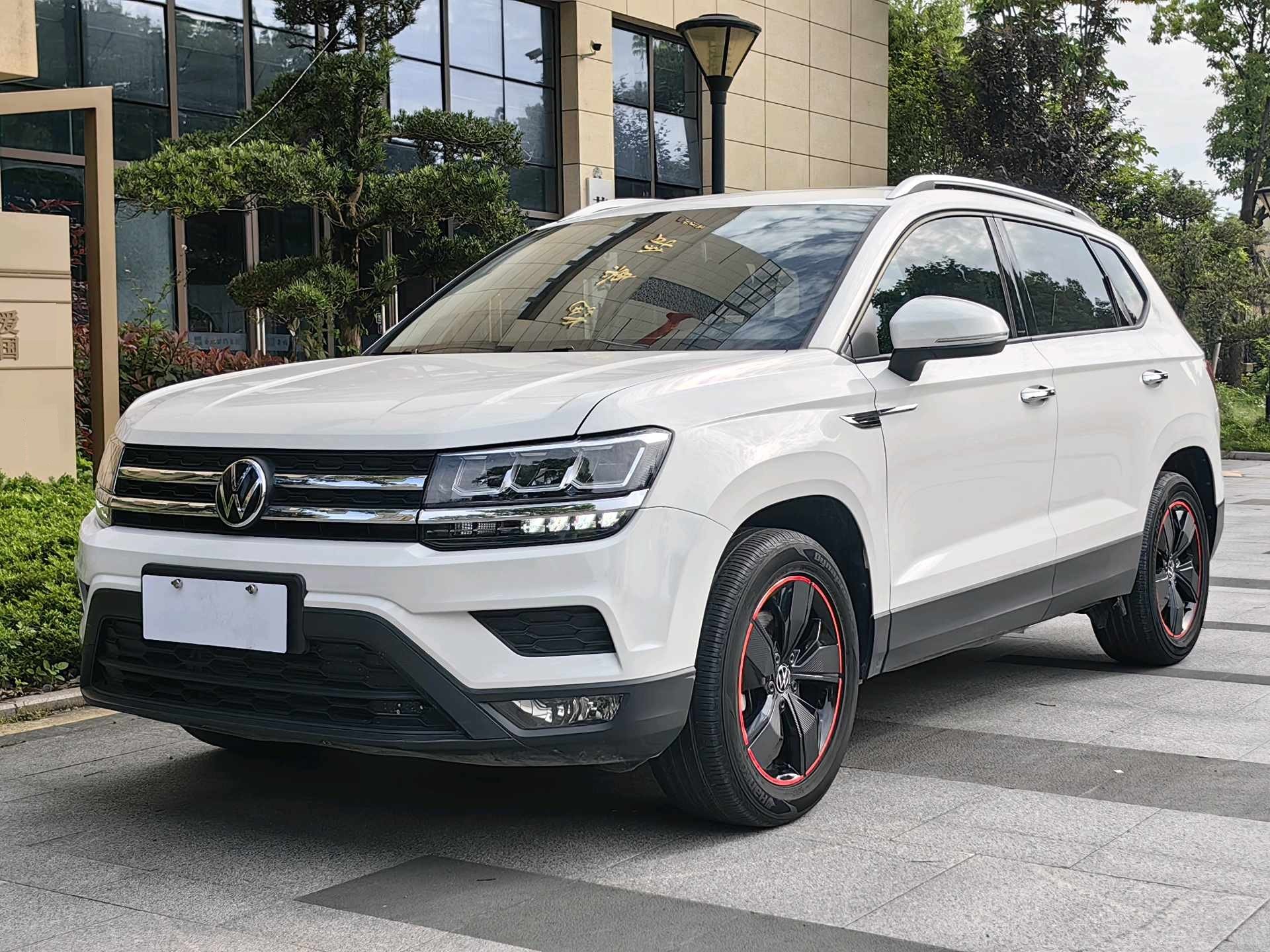 2021 immagine di auto 