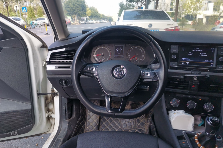 Volkswagen Bora 2019 car image #12