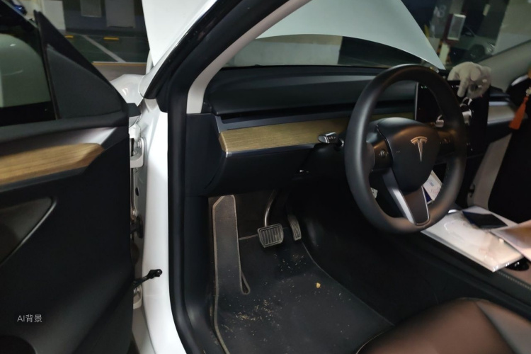 Tesla Model Y 2023 #18 Tesla Model Y 2023 car image #18