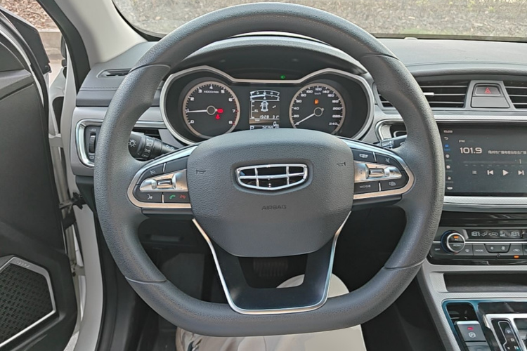 GEELY Emgrand GL 2020 #11 GEELY Emgrand GL 2020 изображение автомобиля #11