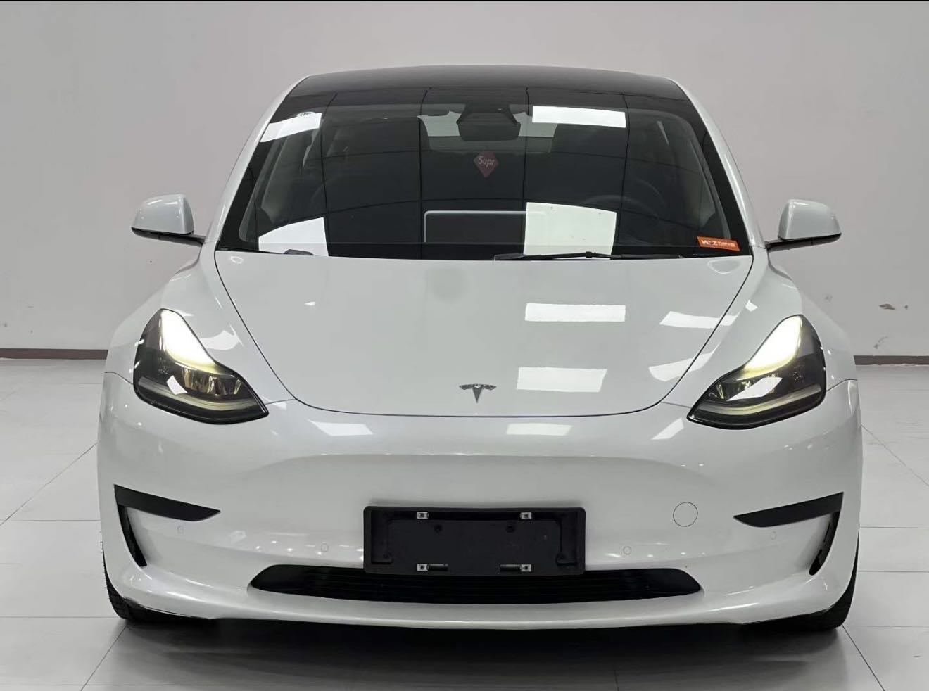 Tesla Model 3 2022 #2 Tesla Model 3 2022 صورة سيارة #2