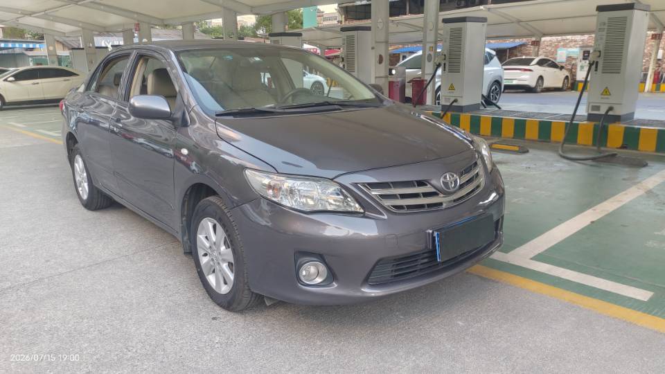 Toyota Corolla 2012 immagine di auto #2