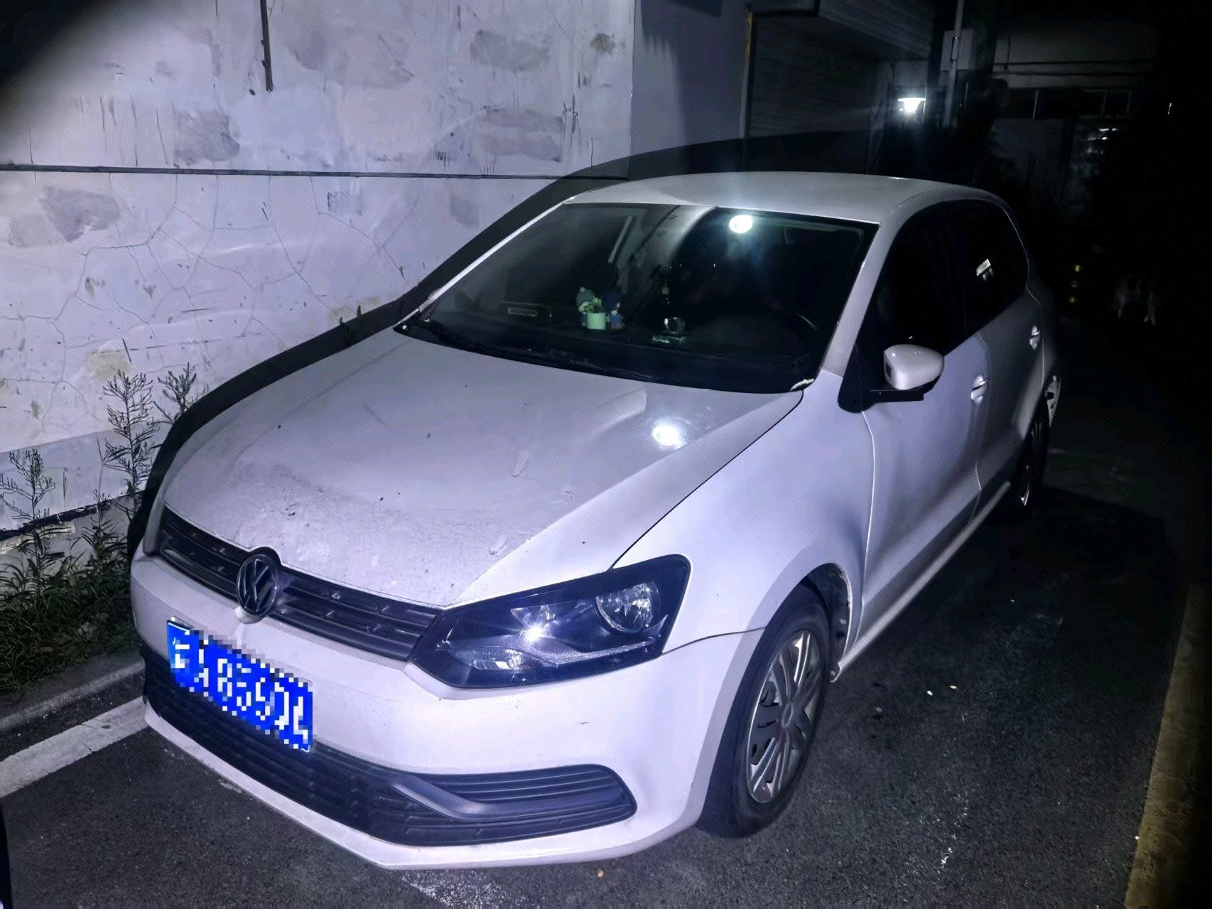 Volkswagen Polo 2019 car image 