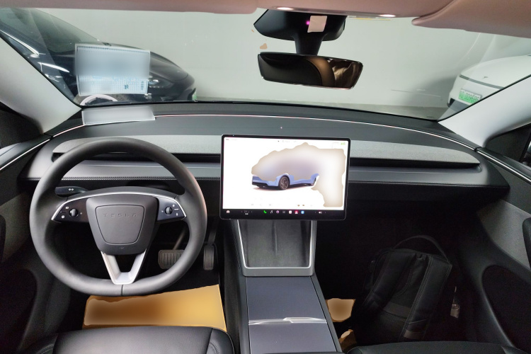 Tesla Model Y 2025 #10 Tesla Model Y 2025 car image #10