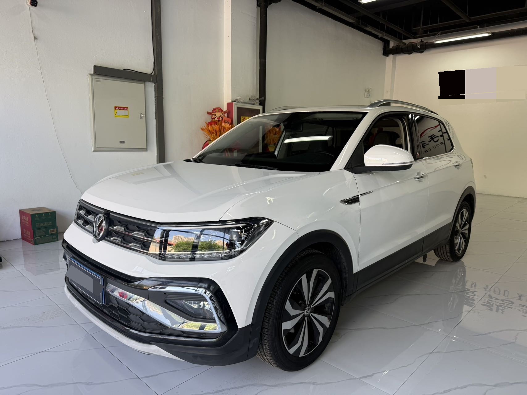 Volkswagen T-Cross 2019 car image 