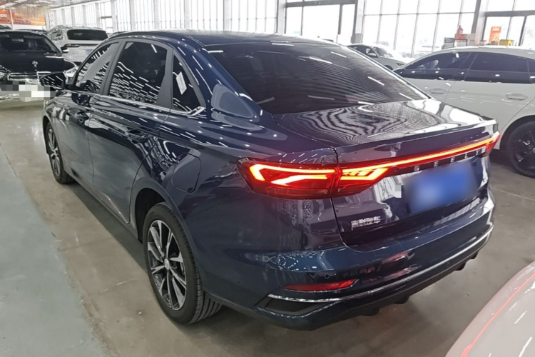 GEELY Emgrand 2025 #5 GEELY Emgrand 2025 image de voiture #5