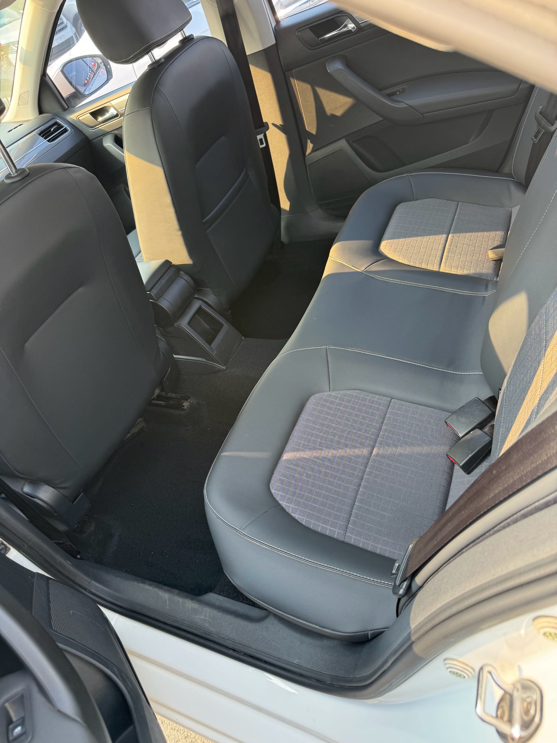 Volkswagen Santana 2019 car image #6