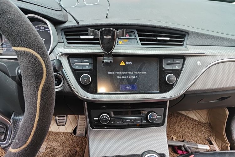 GEELY Emgrand GS 2016 immagine di auto #15