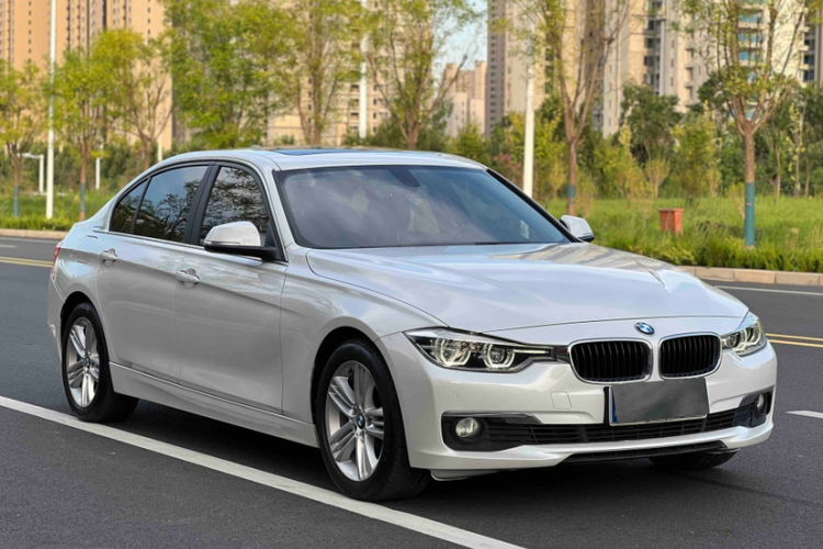 BMW 3 Series 2015 #6 BMW 3 Series 2015 immagine di auto #6