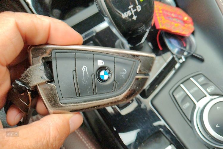 BMW X1 2021 car image #10