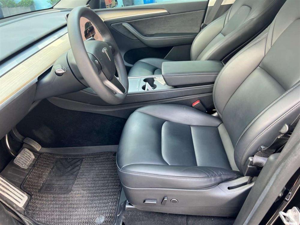 Tesla Model Y 2022 #12 Tesla Model Y 2022 car image #12