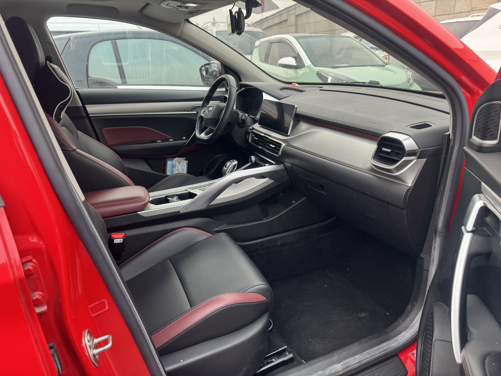 GEELY Coolray 2021 imagen de coche #4