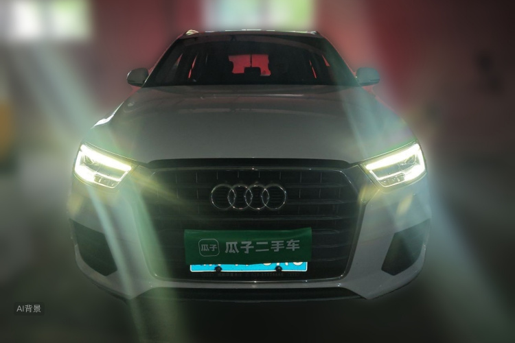 Audi Q3 2019 car image #3