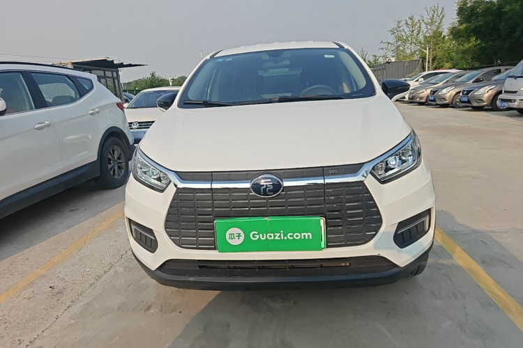 BYD Yuan New Energy 2019 #3 BYD Yuan New Energy 2019 изображение автомобиля #3