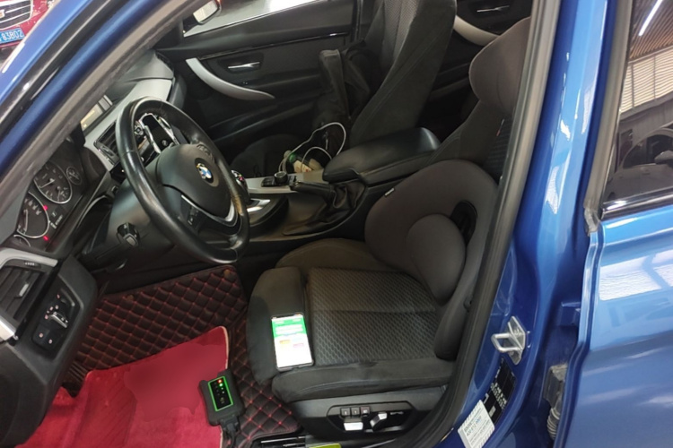 BMW 3 Series 2017 car image #15