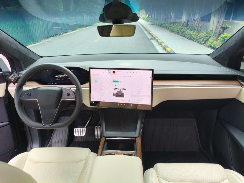 Tesla Model X 2023 #8 Tesla Model X 2023 car image #8