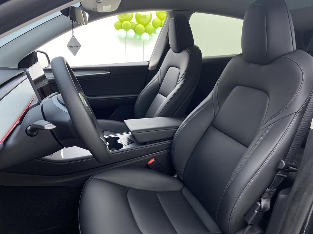 Tesla Model Y 2025 #27 Tesla Model Y 2025 car image #27