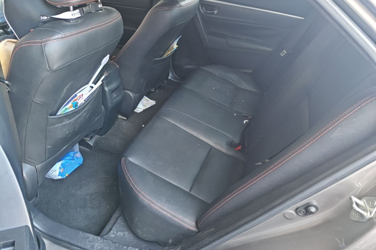 Toyota Corolla 2018 car image #13