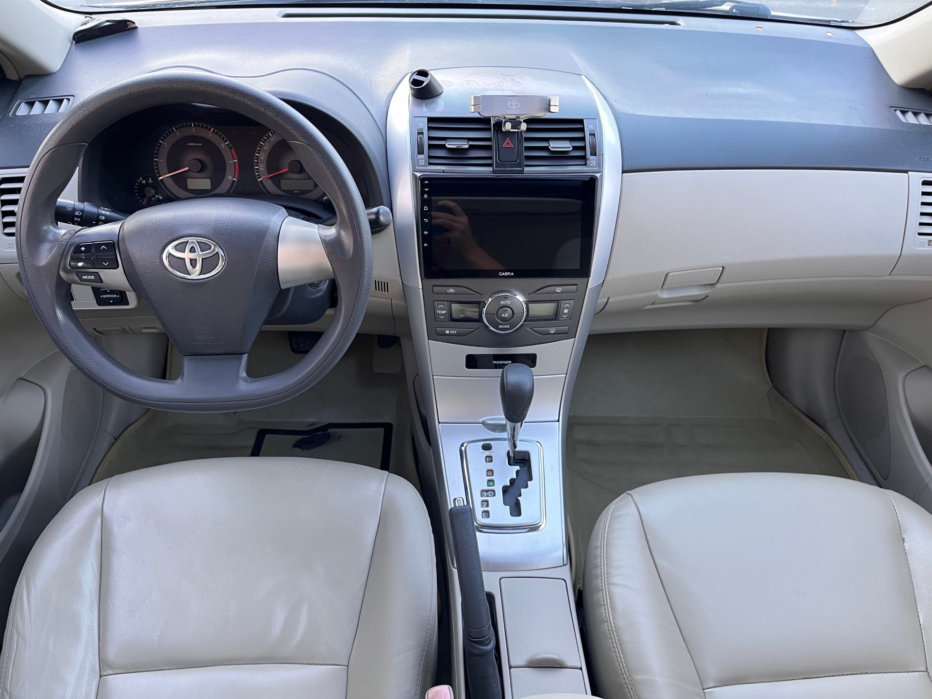 Toyota Corolla 2013 #8 Toyota Corolla 2013 car image #8