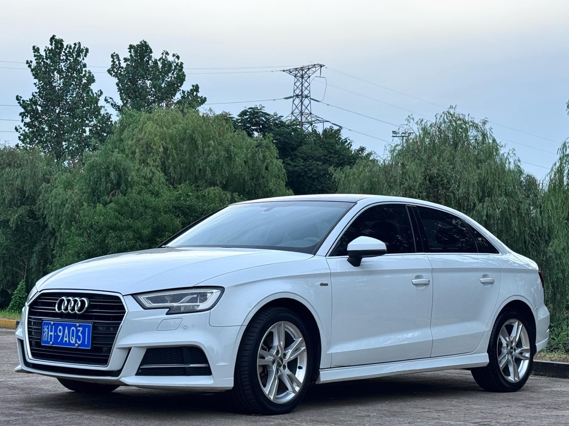 2019 2019 car image