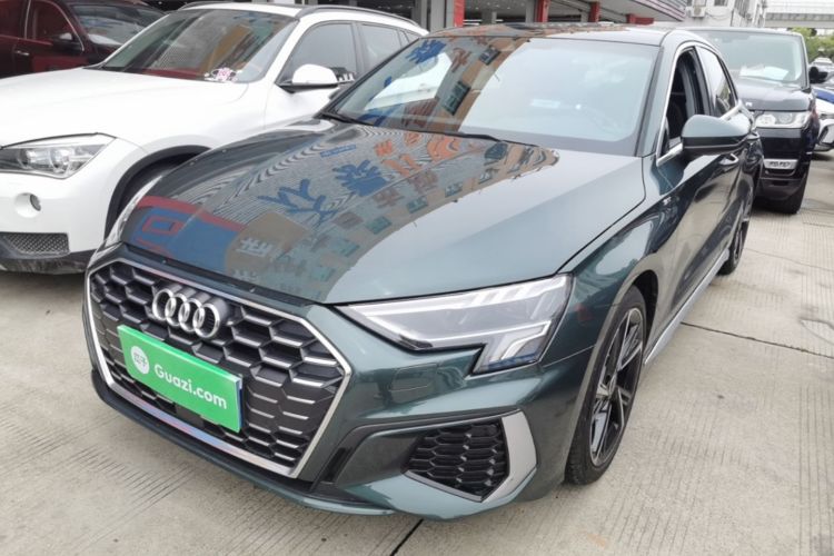 Audi A3 2024 immagine di auto #2