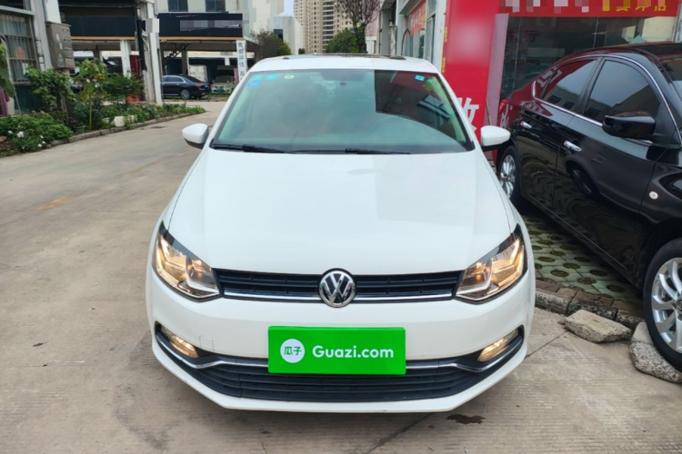 Volkswagen Polo 2017 car image #3