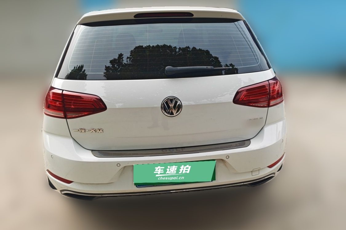 Volkswagen Golf 2018 car image #6