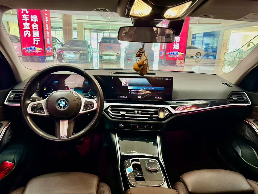 BMW i3 2023 car image #4