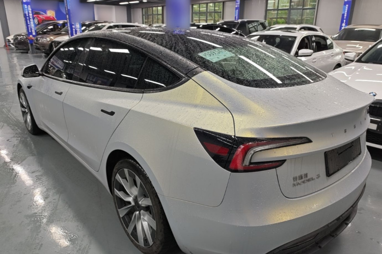 Tesla Model 3 2025 #5 Tesla Model 3 2025 car image #5