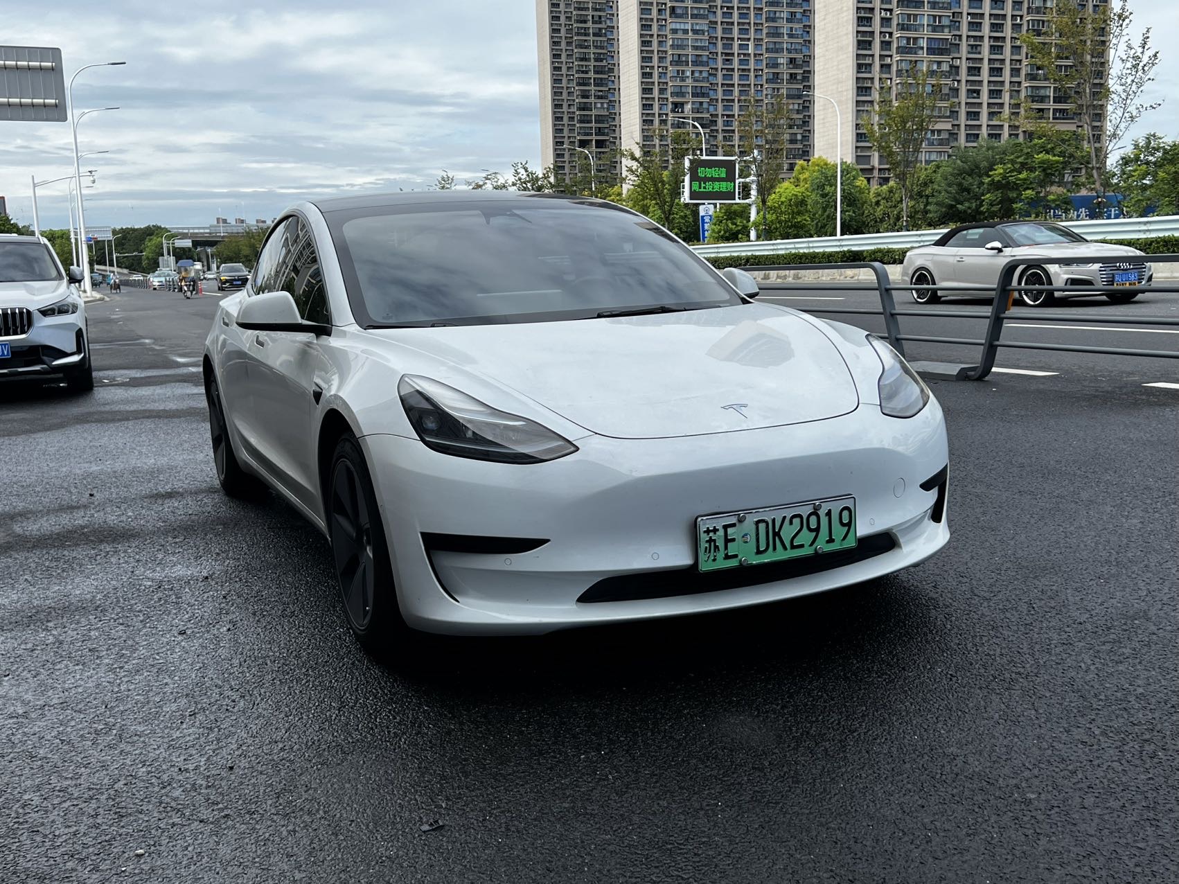 Tesla Model 3 2022 #2 Tesla Model 3 2022 car image #2