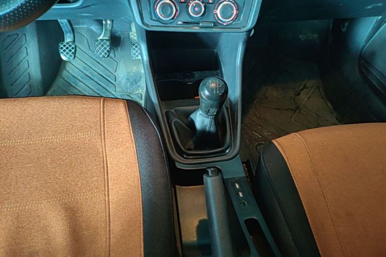 Volkswagen Santana 2017 #18 Volkswagen Santana 2017 car image #18
