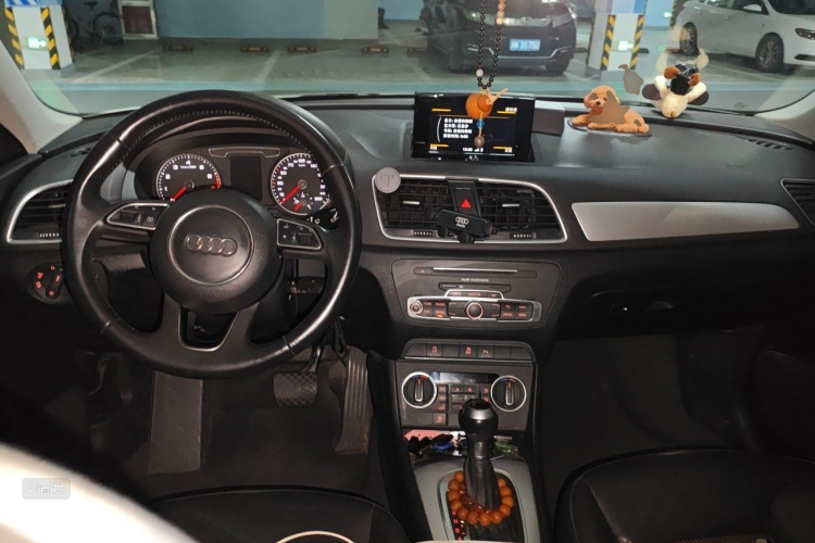 Audi Q3 2018 #11 Audi Q3 2018 car image #11