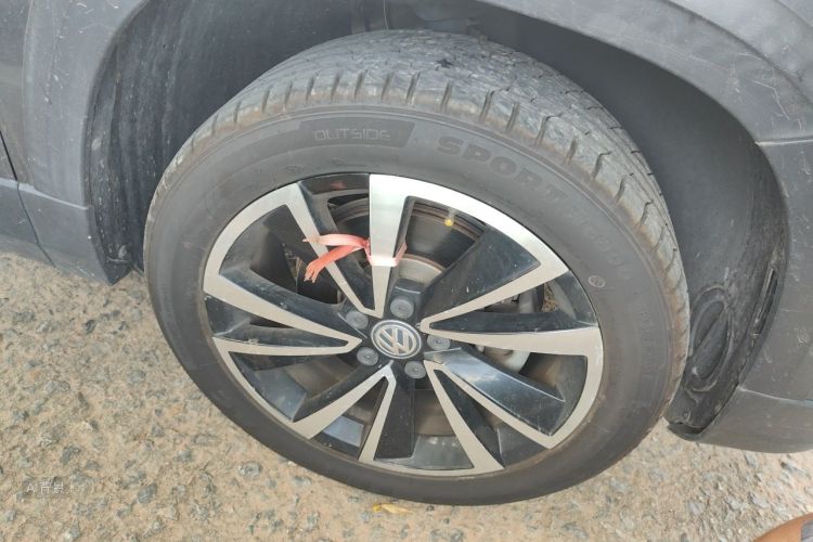 Volkswagen Tharu 2020 car image #9
