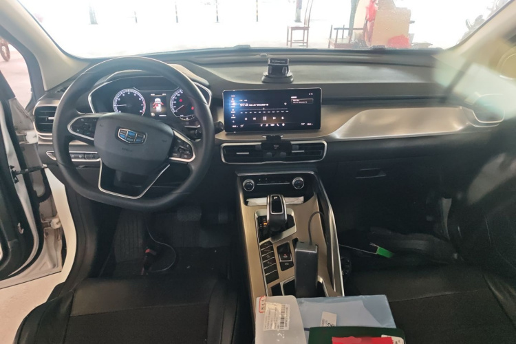 GEELY Coolray 2019 imagen de coche #10