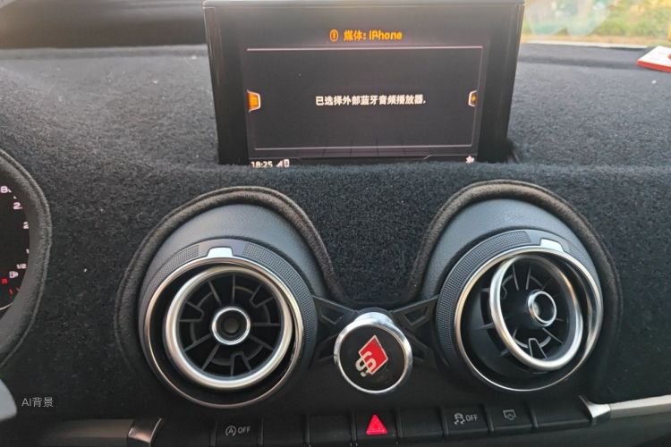 Audi A3 2019 car image #15