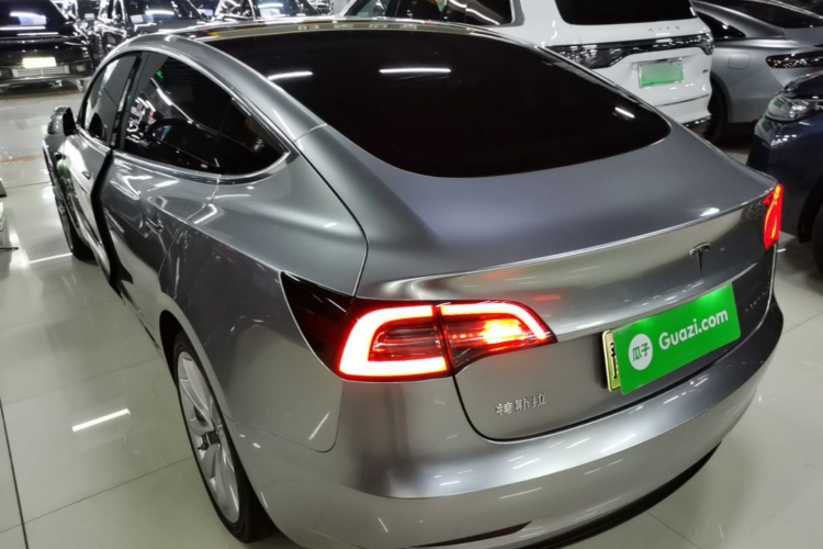 Tesla Model 3 2020 imagem de carro #5