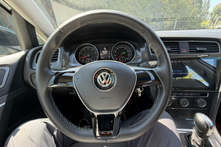 Volkswagen Golf 2017 #15 Volkswagen Golf 2017 car image #15