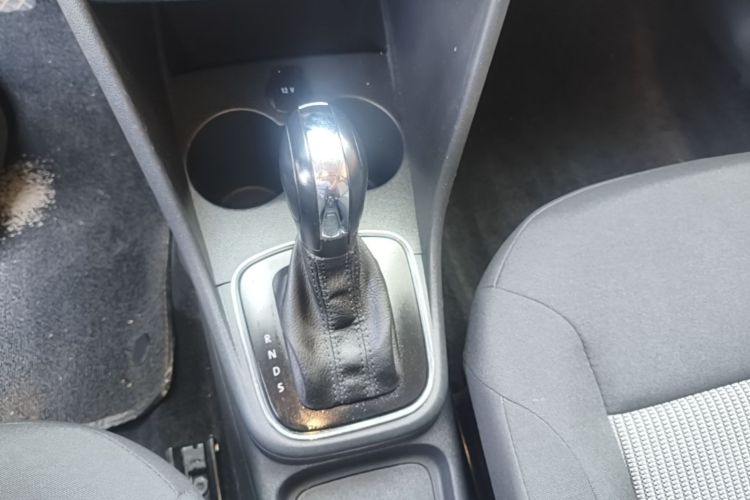 Volkswagen Polo 2017 #14 Volkswagen Polo 2017 car image #14