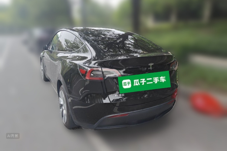 Tesla Model Y 2023 #5 Tesla Model Y 2023 car image #5