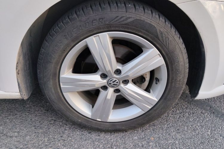 Volkswagen Lavida 2019 car image #9