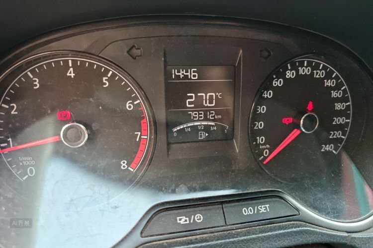 Volkswagen Polo 2016 car image #14