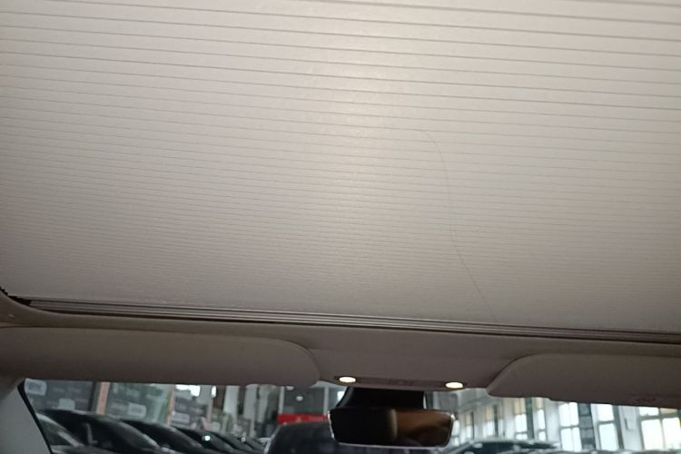 Tesla Model 3 2022 car image #20