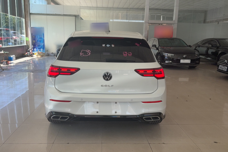 Volkswagen Golf 2022 car image #5
