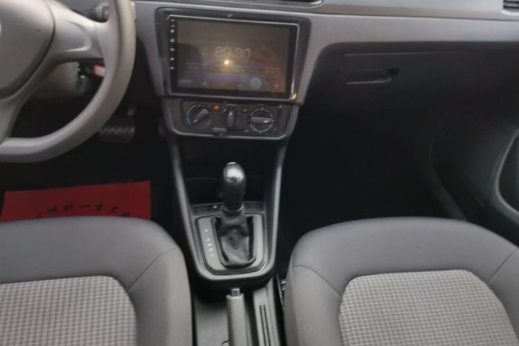 Volkswagen Santana 2019 car image #18
