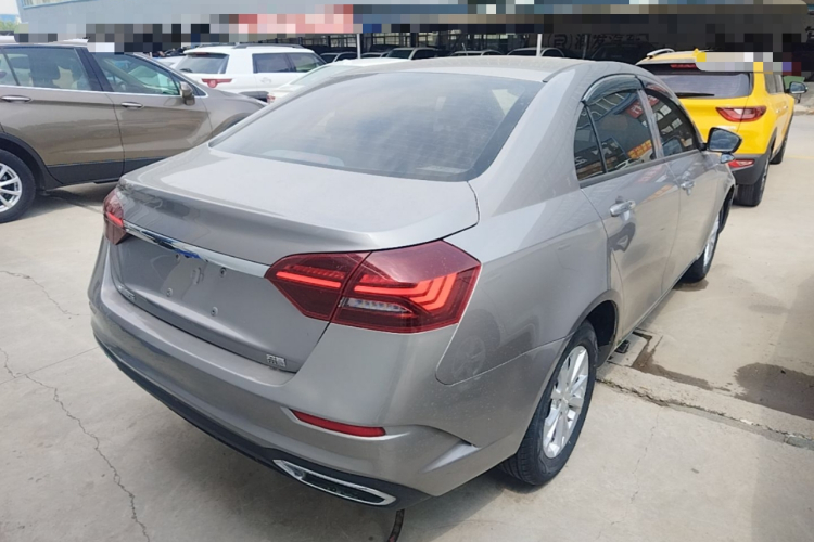 GEELY Emgrand 2021 car image #7