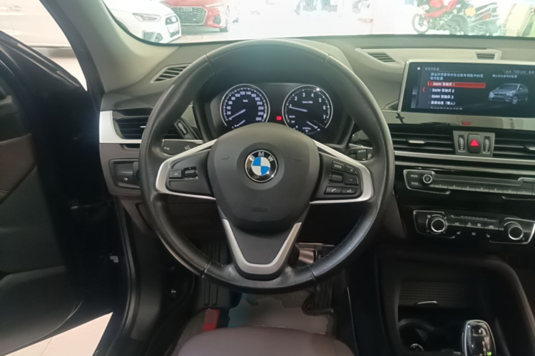 BMW X1 2019 car image #15