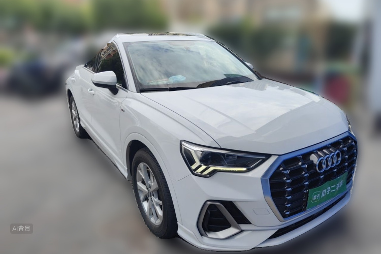 Audi Q3 2020 car image #4